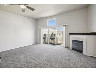 Photo #2: 338647188 Listing