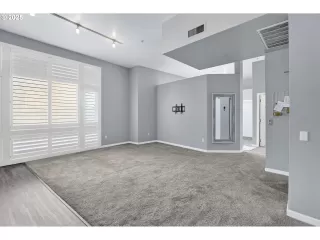 Photo #1: 338809628 Listing