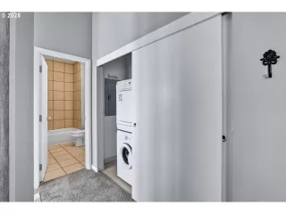 Photo #2: 338809628 Listing