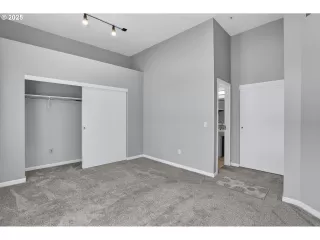 Photo #4: 338809628 Listing