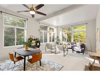 Photo #6: 338833280 Listing