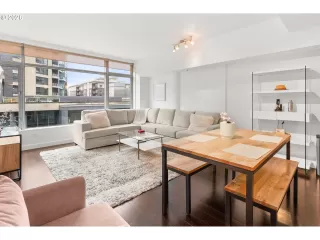 Photo #3: 339094053 Listing 