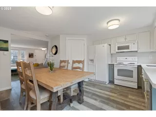 Photo #6: 339406297 Listing