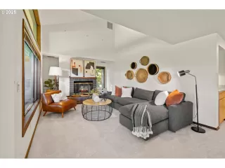 Photo #3: 341451863 Listing