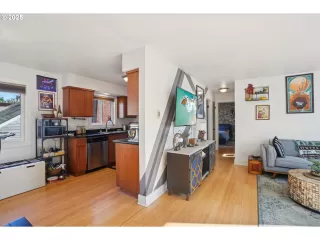 Photo #5: 341455142 Listing 