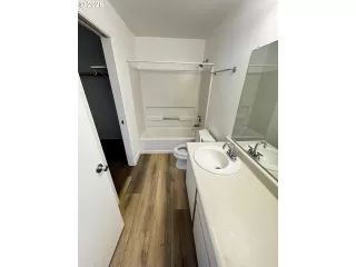 Photo #4: 341833100 Listing