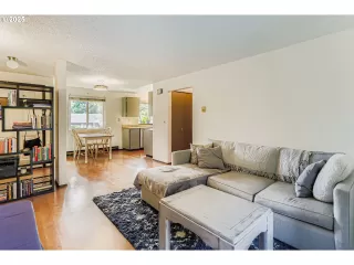 Photo #4: 342138754 Listing 