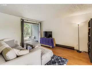 Photo #5: 342138754 Listing 