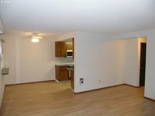 Photo #3: 342857360 Listing