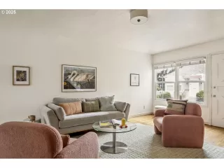 Photo #6: 343295365 Listing