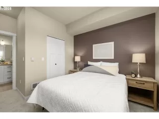 Photo #5: 343368040 Listing