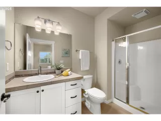 Photo #6: 343368040 Listing