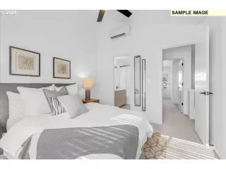 Photo #5: 343945662 Listing