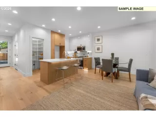 Photo #4: 344105588 Listing 