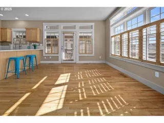 Photo #4: 344409313 Listing