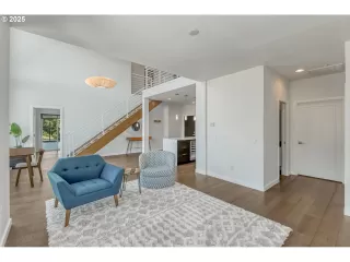 Photo #6: 345027877 Listing