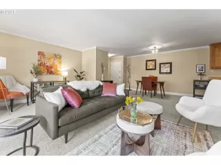 Photo #4: 345059551 Listing 