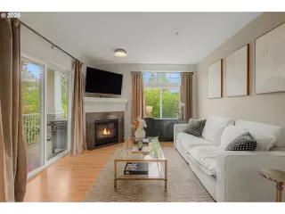 Photo #4: 345277430 Listing