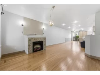 Photo #6: 345838714 Listing