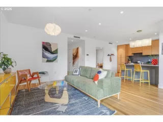 Photo #6: 345945918 Listing 