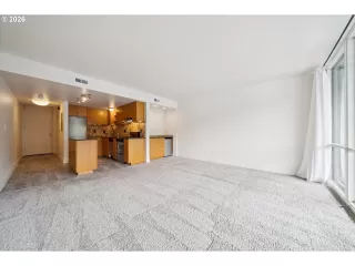 Photo #5: 346151762 Listing