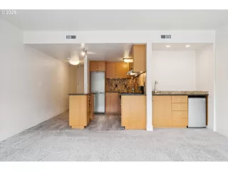 Photo #6: 346151762 Listing