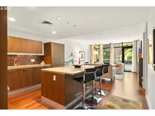 Photo #4: 346418635 Listing 