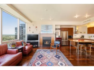 Photo #4: 348483124 Listing 