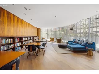 Photo #4: 348924056 Listing 