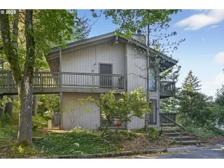 Photo #3: 349108422 Listing