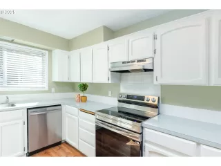 Photo #6: 349144128 Listing 