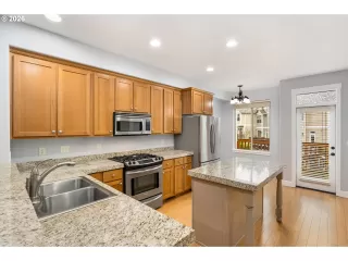 Photo #2: 349366676 Listing 