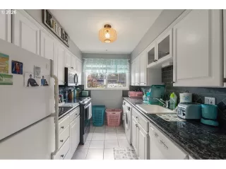 Photo #2: 350020646 Listing 