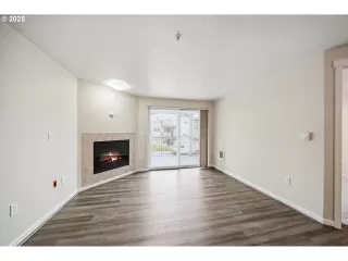 Photo #5: 350138910 Listing 