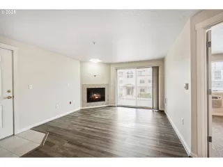 Photo #6: 350138910 Listing 