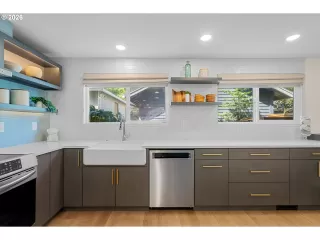 Photo #4: 350211665 Listing 