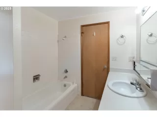 Photo #1: 350569823 Listing