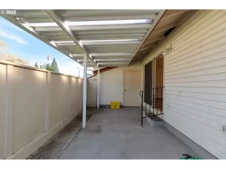 Photo #6: 350569823 Listing