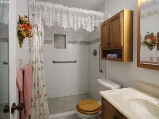 Photo #3: 350913119 Listing 