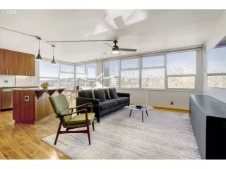 Photo #2: 350990288 Listing 