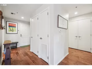 Photo #4: 351782272 Listing 