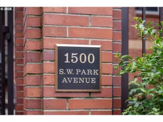 Photo #5: 352474463 Listing 