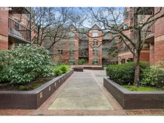 Photo #6: 352474463 Listing 