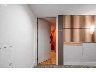 Photo #3: 352637502 Listing 