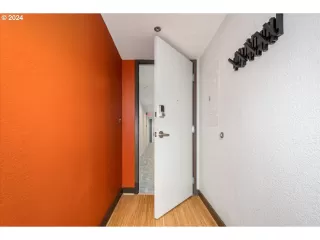 Photo #6: 352637502 Listing 