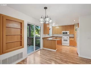 Photo #1: 353722091 Listing