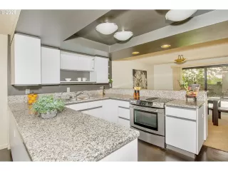 Photo #6: 353787762 Listing 