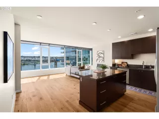 Photo #1: 353916295 Listing