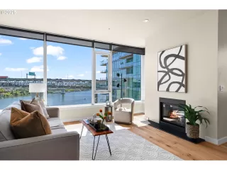 Photo #6: 353916295 Listing