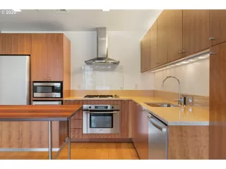 Photo #2: 354552289 Listing